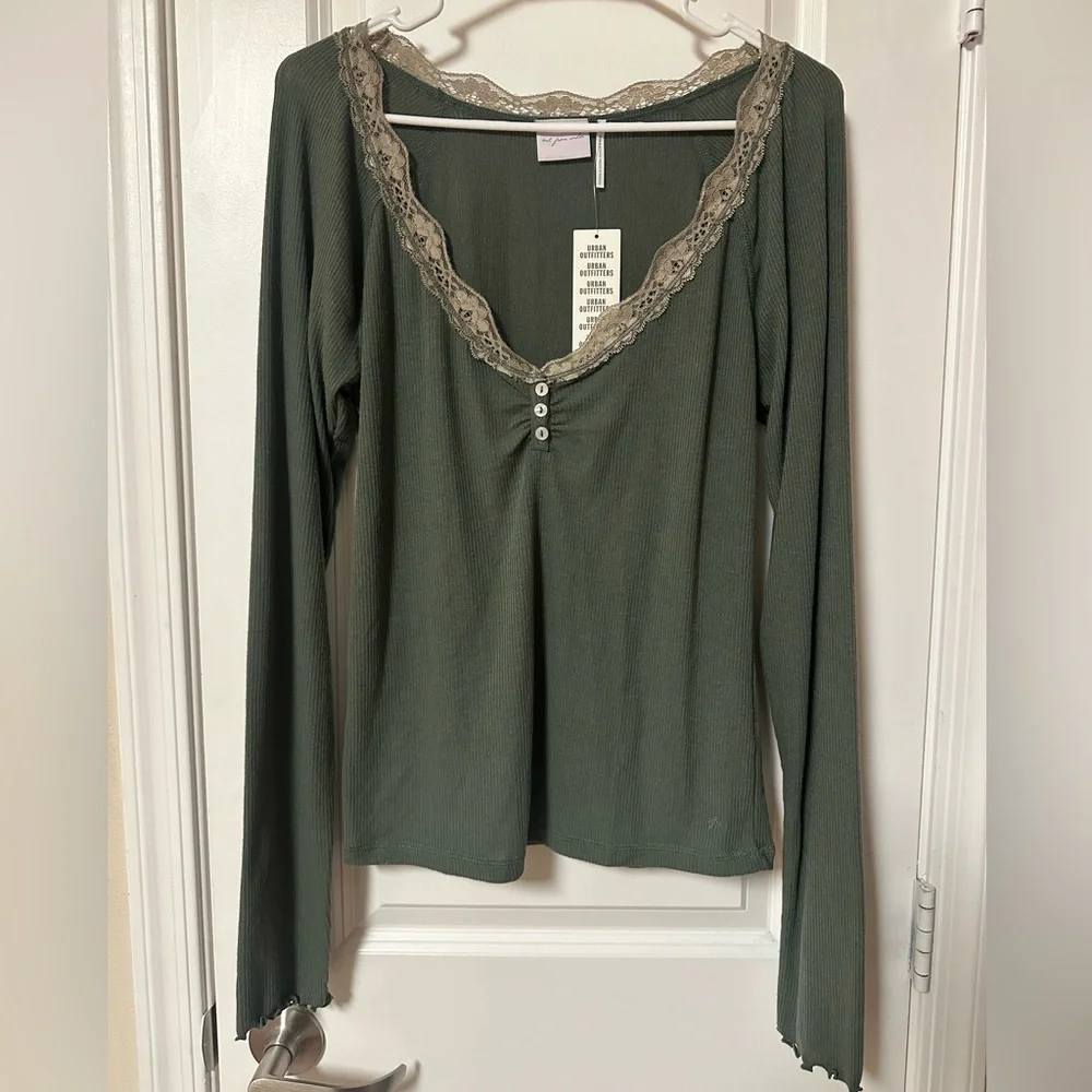 Urban Outfitters Olive Green Lace-Trim Ribbed Long Sleeve Top - Picture 3 of 11